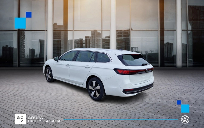 Volkswagen Passat cena 207000 przebieg: 8, rok produkcji 2024 z Piotrków Trybunalski małe 742